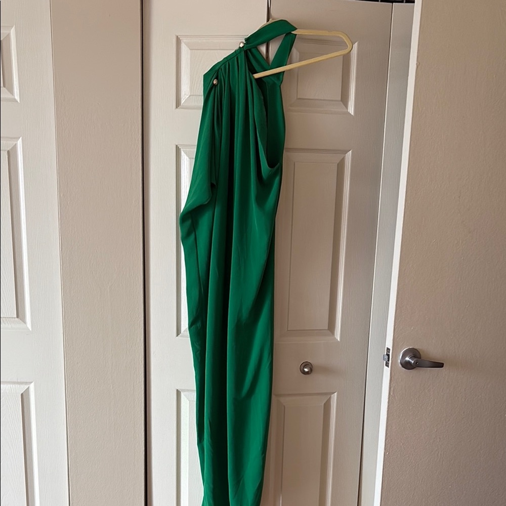 Elegant Green Halter Dress